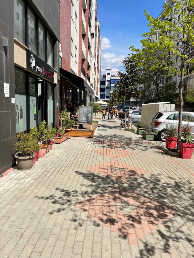 Lovely Apartment Tirana Exterior foto